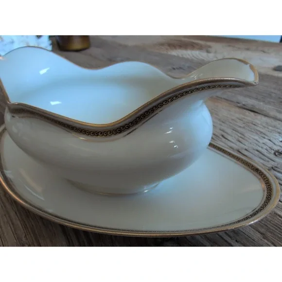 LIMOGES, FRANCE gold encrusted M. REDON 10" Gravy Boat Attached Under Plate - Picture 8 of 16